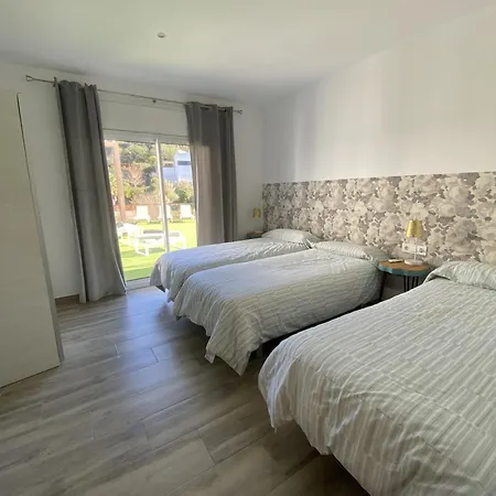 Casa Rio De Oro Con Piscina Con Playa Y Barbacoa * كالونج